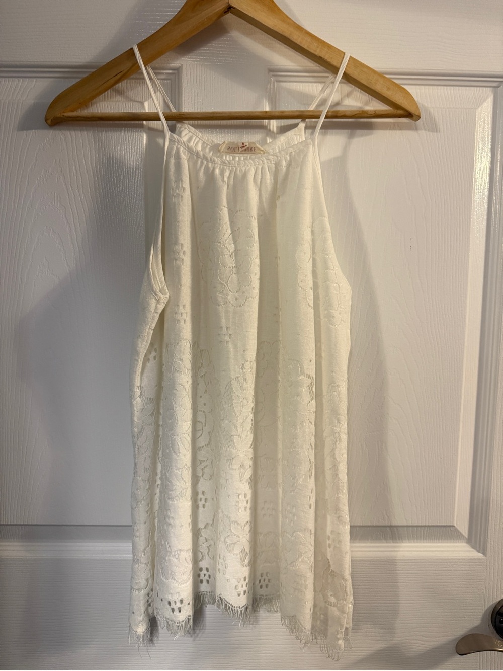 Solitaire White Lace Floral Camisole
